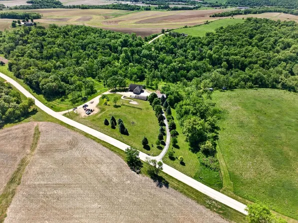 16909 Meylor Lane, Darlington, WI 53530
