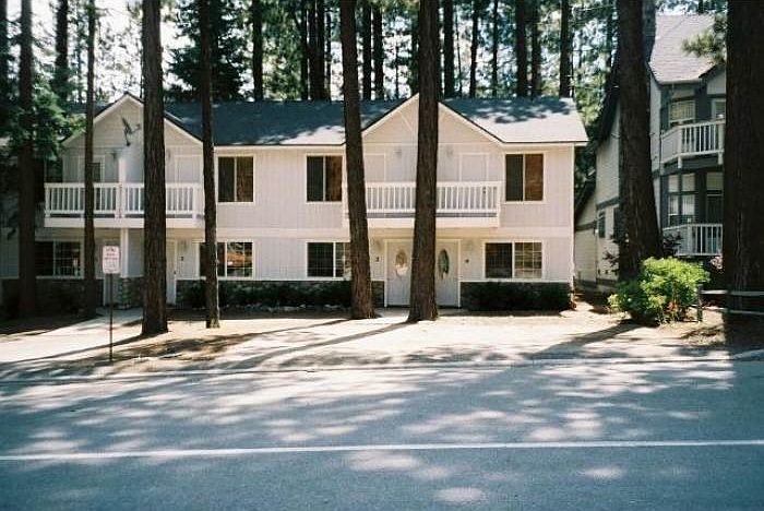 Front of 4 Unit Condo