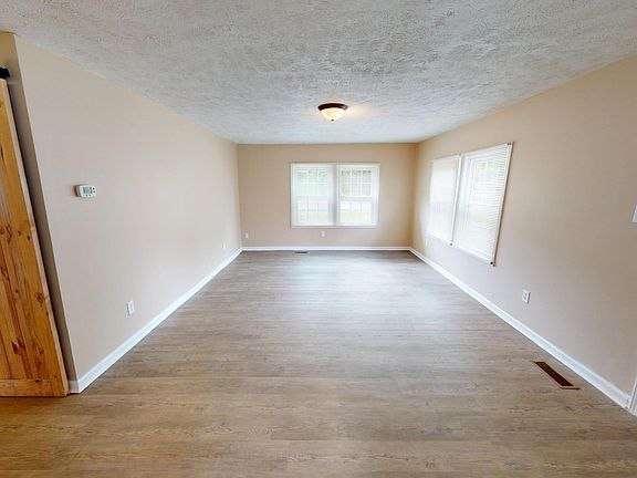 4th image of 627 Ferguson Ave