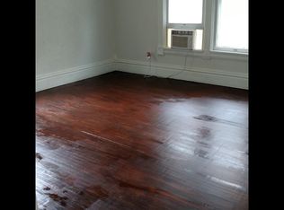 316 W Sycamore St, Sycamore, IL 60178