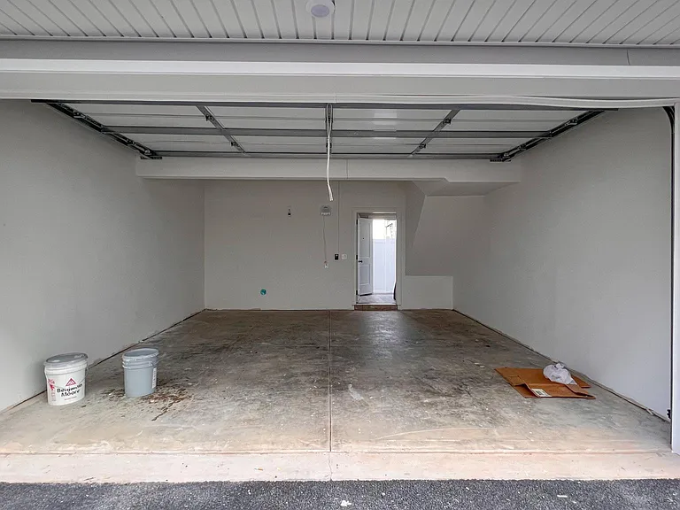 606 Roosevelt Ave #A — Photo 17