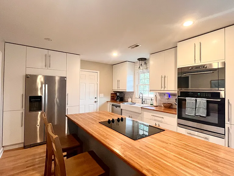 1314 White Dr — Photo 8