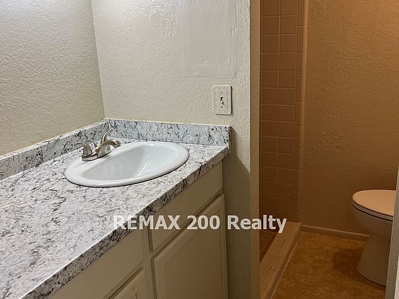 5th image of 2338 Juno Ave