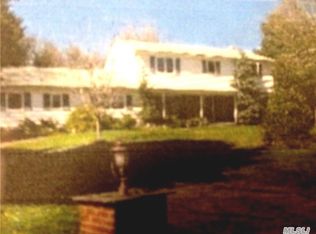 9 Pine Hill Ct, Northport, NY 11768