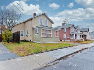 34 Maple St, Chicopee, MA 01020