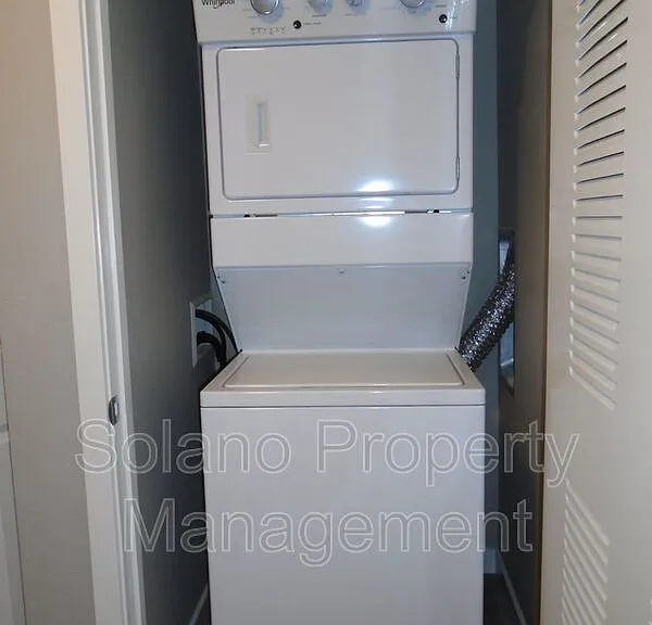 2401 Broadway St #107 — Photo 15