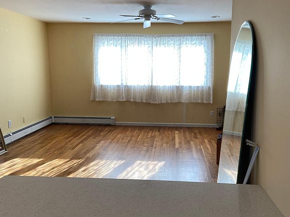 2nd image of 523 Anthony Ct Floor 2