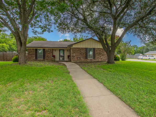 1311 Glenhaven Dr, Cleburne, TX 76033