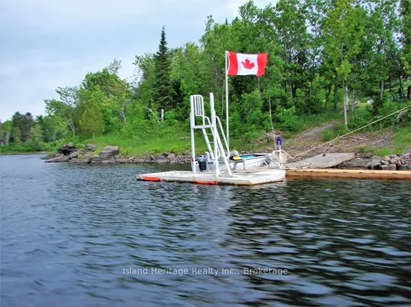 14 Bestwick Cres, Whitestone, ON P0A 1G0