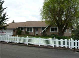 3334 W Normandy Ave, Roseburg, OR