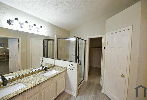 3rd image of 4036 Bonita Dr