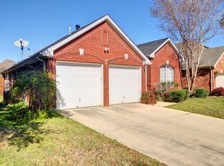 4829 Sabine St, Fort Worth, TX 76137