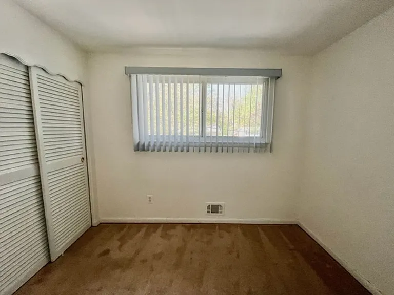 912 Hoyt St — Photo 18