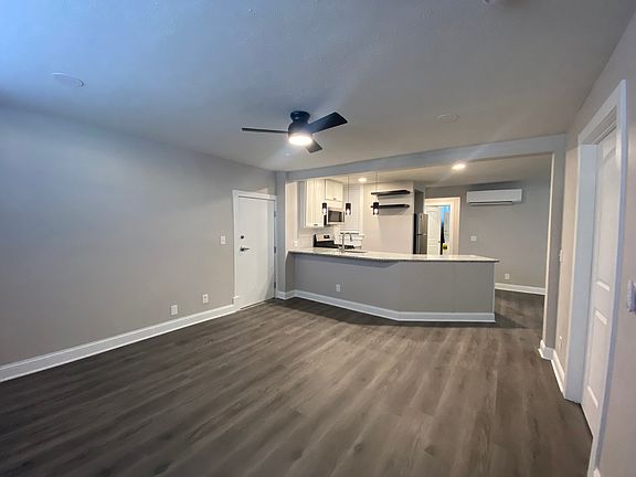 4th image of 16400-04 Madison Ave #1