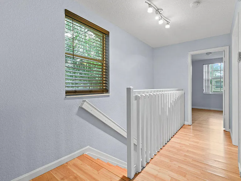 952 Summit Lake Dr — Photo 20