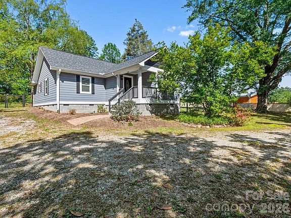 3rd image of 3333 Chimney Rock Rd