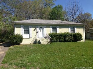 5721 Eastbrook Rd, Charlotte, NC 28215