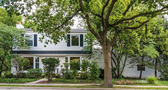 1st image of 4700 Woodland Ave