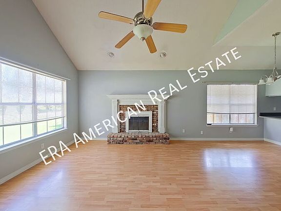 4th image of 2612 Windsor Ln
