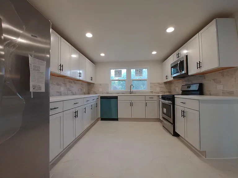 356 Highland Rd — Photo 6