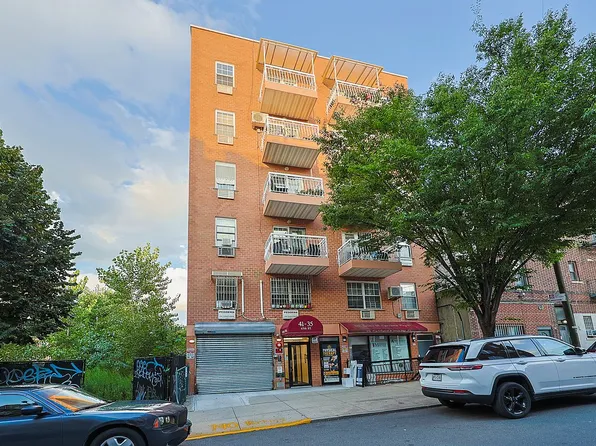 41-35 67th St #4A, Woodside, NY 11377