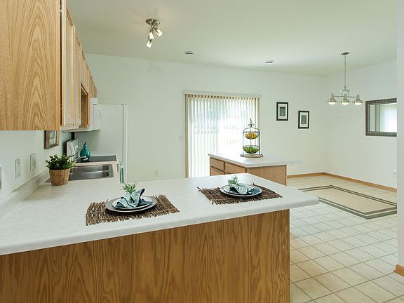 2nd image of 15355 Chili Ct