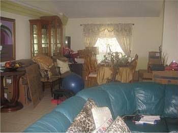 5th image of 14719 Temple Blvd