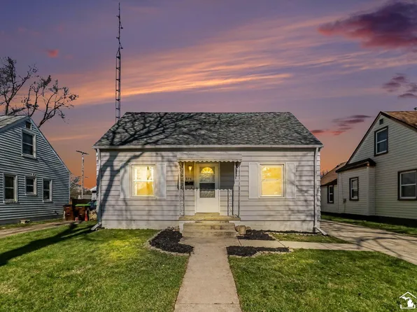 974 Woodville Ave, Monroe, MI 48161
