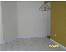 1st image of 906 Alsace Dr