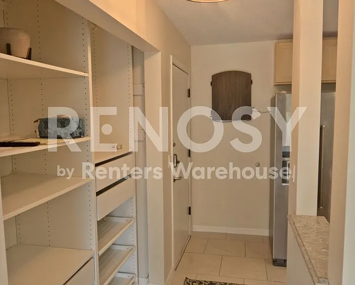 4201 Lakeside Ave N #111 — Photo 2