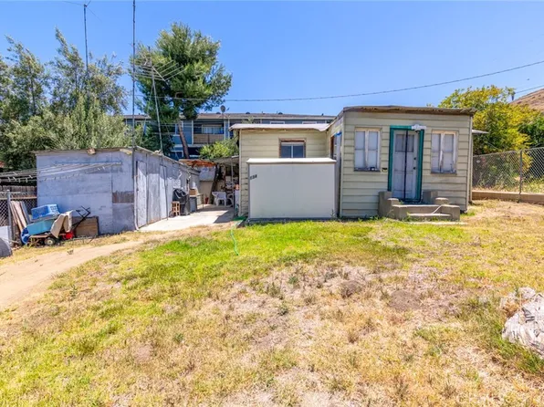 134 N Chestnut St, Lake Elsinore, CA 92530
