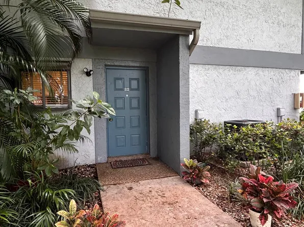 2733 S Oakland Forest Dr APT 104, Fort Lauderdale, FL 33309