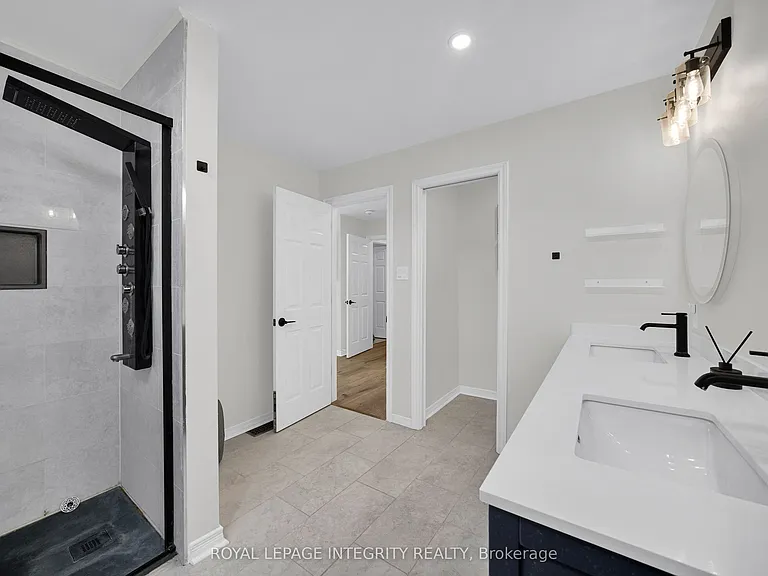 1218 Rideau Bend Cres — Photo 38