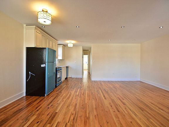 2nd image of 8412 Avenue
