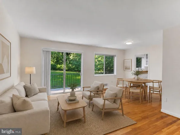 10524 Weymouth St APT 202, Bethesda, MD 20814