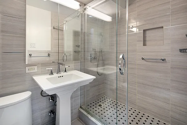 Sold by Sotheby's International Realty | media 7
