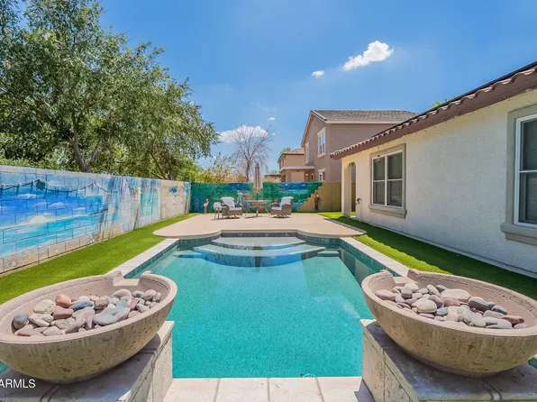 15927 N 171st Dr, Surprise, AZ 85388