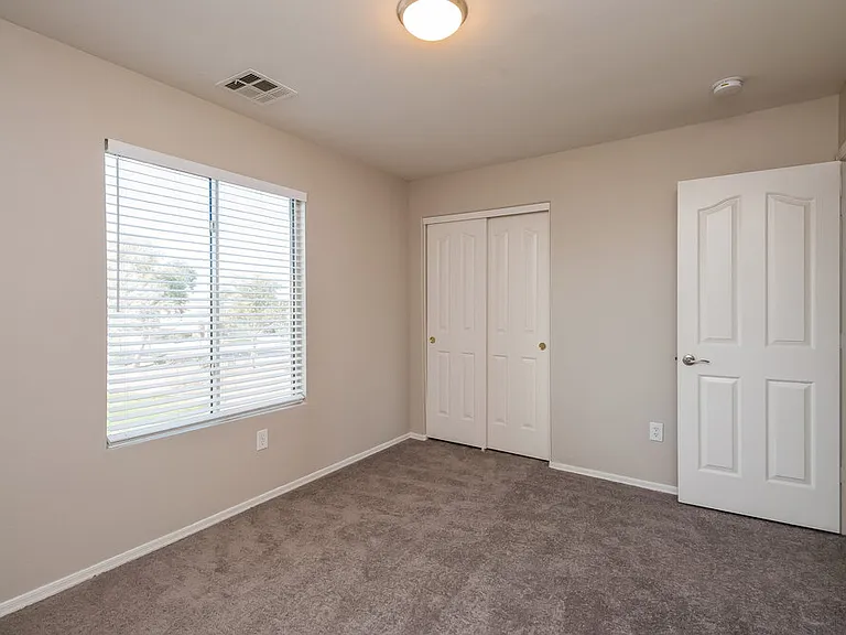 1306 S 119th Dr — Photo 11