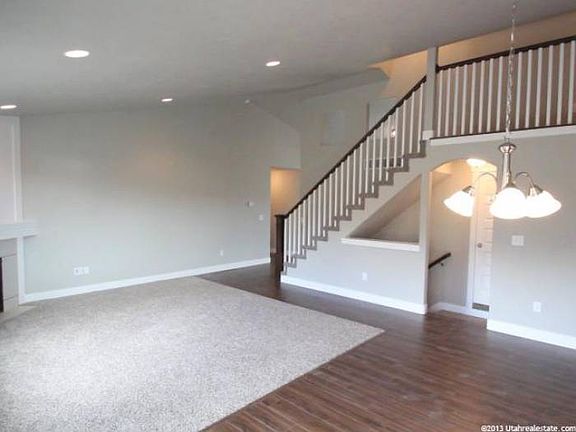 3rd image of 3883 S Beacon Dr