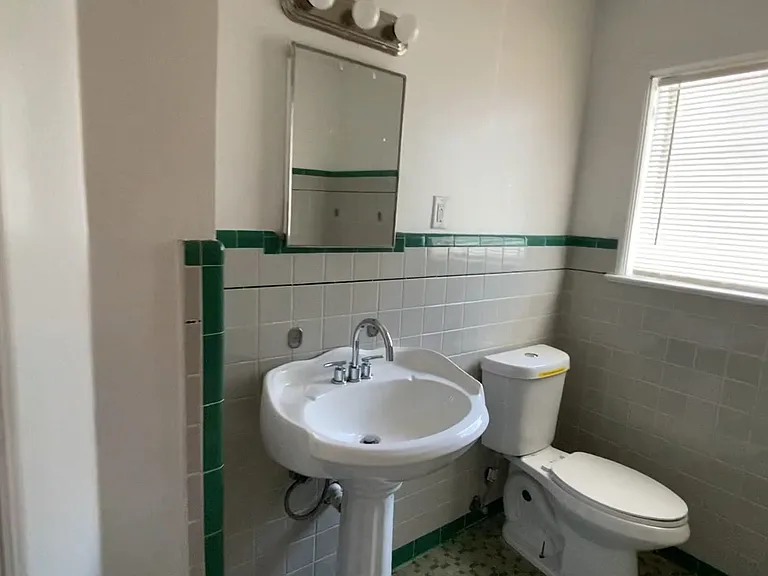 1029 W Hickory St #A — Photo 20