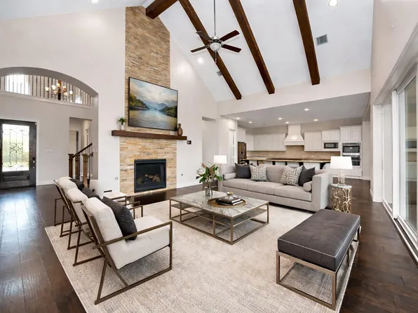 9814 Carver Dr, Iowa Colony, TX 77583