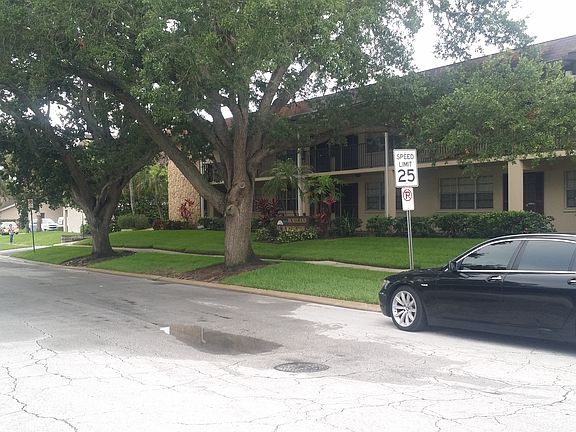 2nd image of 1320 Moreland Dr Unit 1