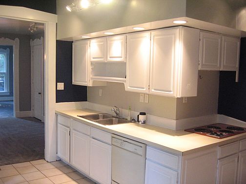 2nd image of 110 La Belle St