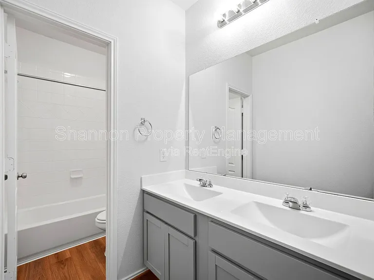 5309 Camerford Ct — Photo 23
