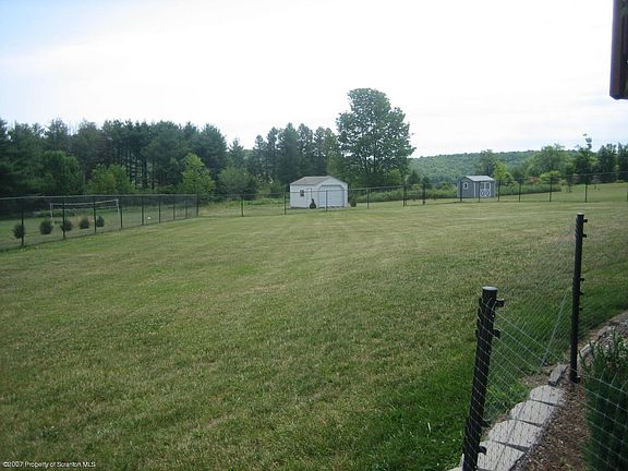 3rd image of 105 Kernwood Dr