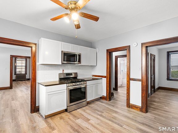 4th image of 165 Smith Street
