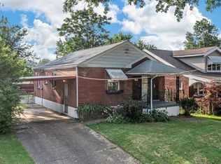 1280 Hafner Pl, Saint Louis, MO 63130