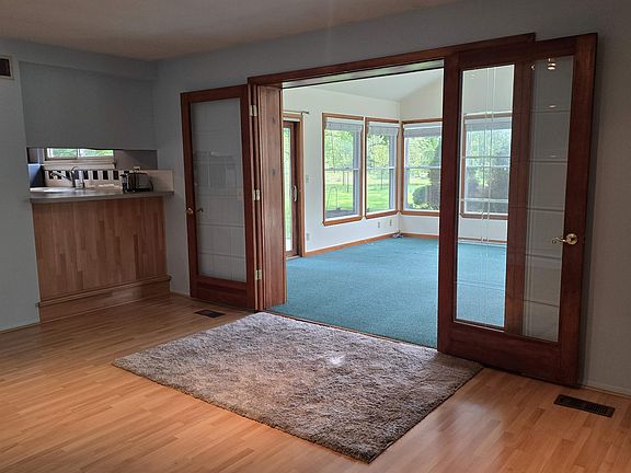 5th image of 5189 Old Cove Rd
