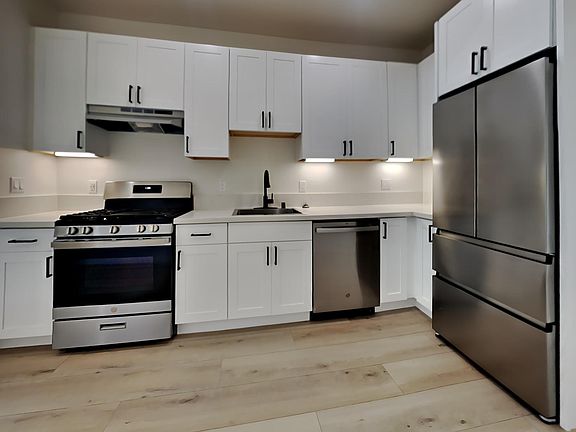 2nd image of 14 Union St #14