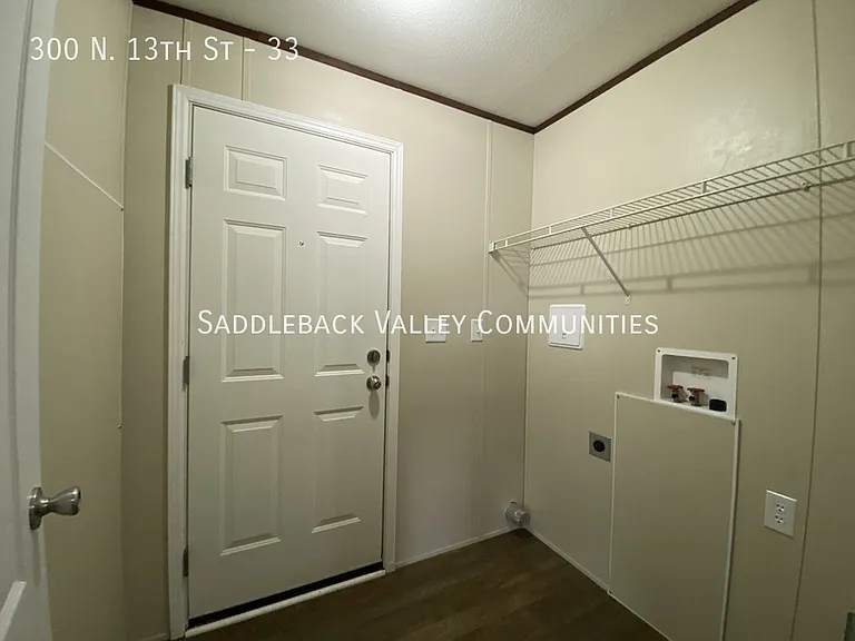 300 N 13th St #33 — Photo 3